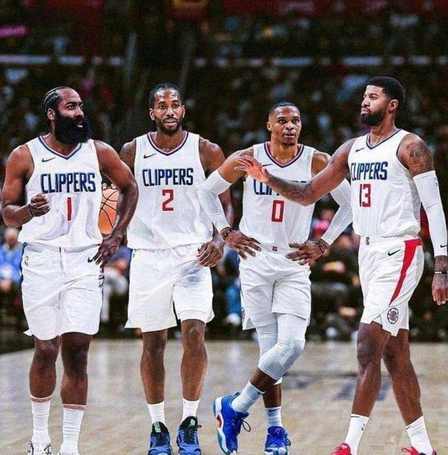 当中场进行 当中场进行